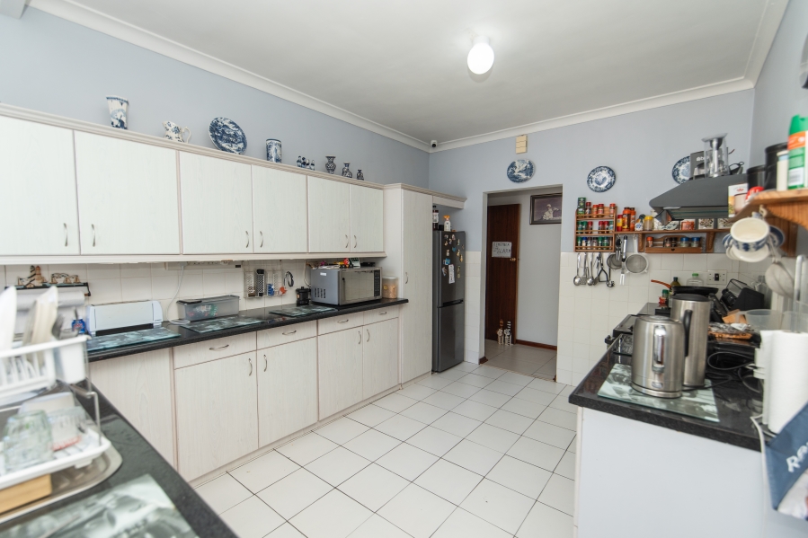 5 Bedroom Property for Sale in Framesby Eastern Cape